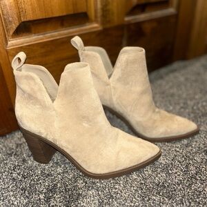 Women's Tan Suede Ankle Boots